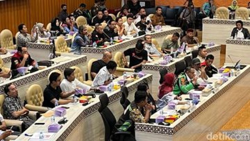 Ojol Minta DPR Desak Menhub Revisi Biaya Aplikasi, Ancam Aksi Lebih Besar